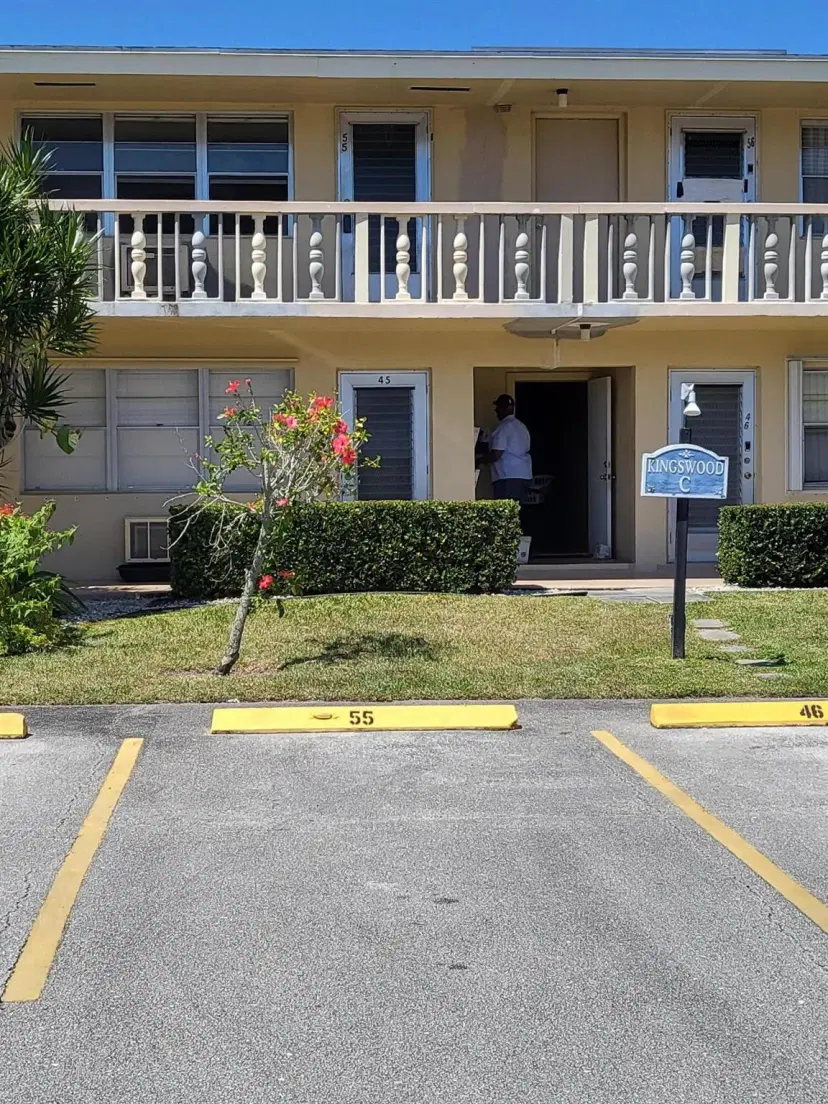 Picture of 55 Kingswood C 55, West Palm Beach FL 33417