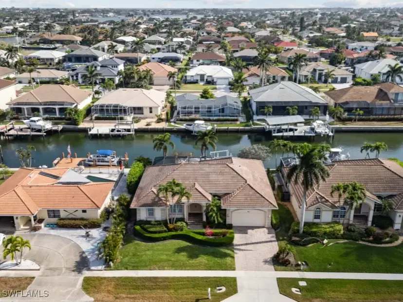 Picture of 1641 Villa Ct, Marco Island FL 34145