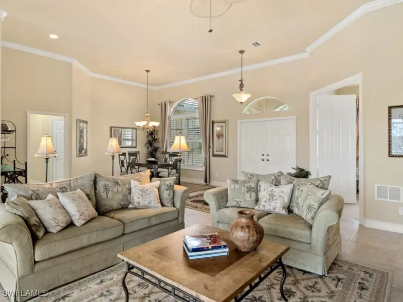 Picture of 1641 Villa Ct, Marco Island FL 34145