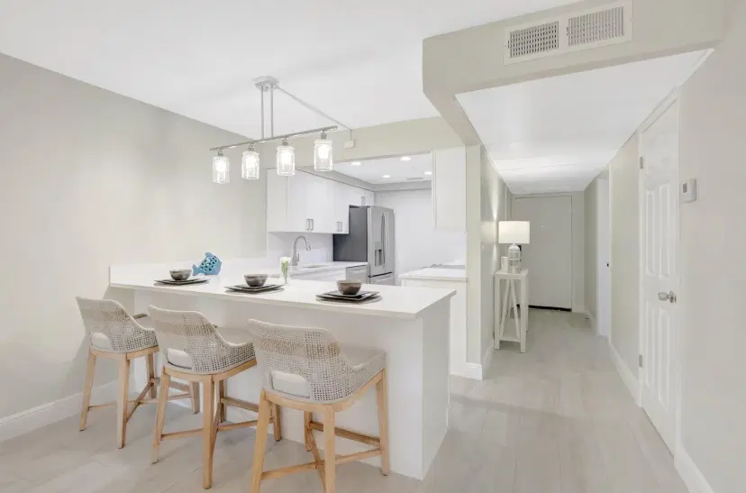 Picture of 16 Royal Palm Way 103, Boca Raton FL 33432