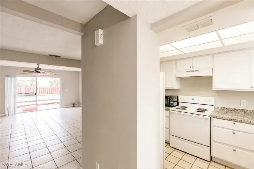 Picture of 1123 SW 48Th Ter 103, Cape Coral FL 33914
