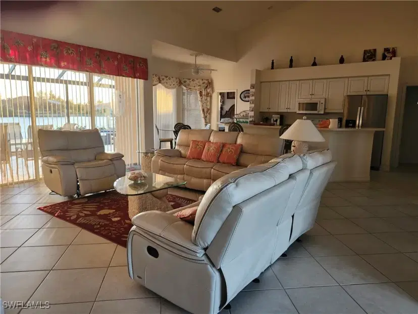 Picture of 330 SW 33Rd Ave, Cape Coral FL 33991