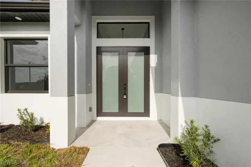 Picture of 1042 Bassinger Ave S, Lehigh Acres FL 33974