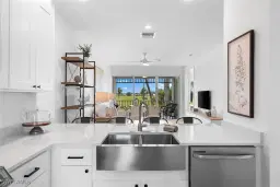 Picture of 7915 Mahogany Run Ln 1126, Naples, FL 34113