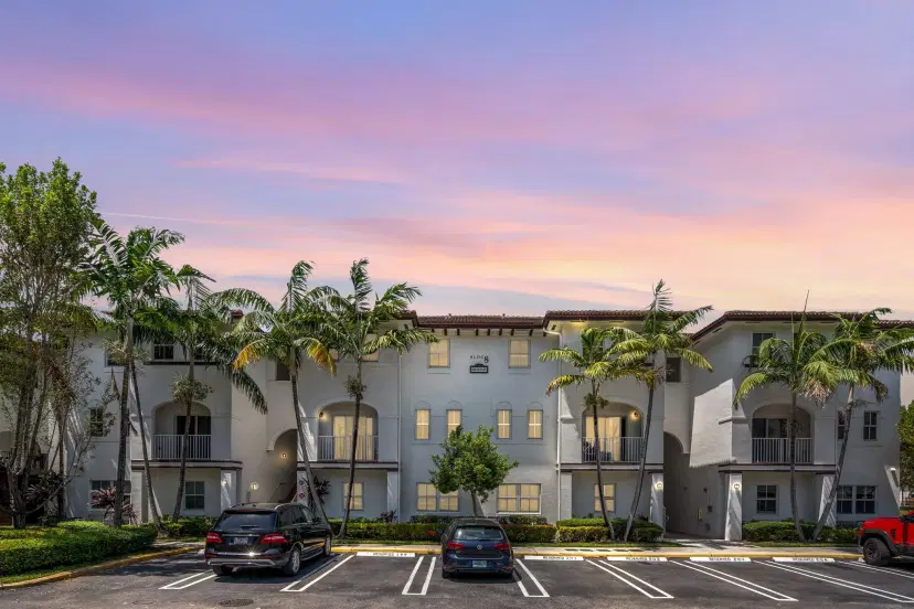 Picture of 8650 NW 97Th Ave 206, Doral FL 33178