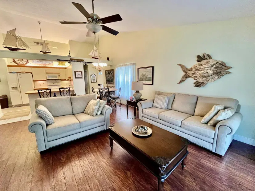 Picture of 2520 SE Tropical East Circle E, Port St Lucie FL 34952