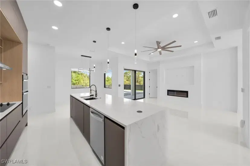 Picture of 417 Long Ave S, Lehigh Acres FL 33974