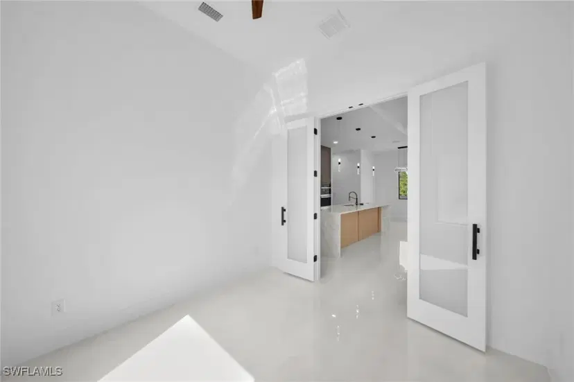 Picture of 417 Long Ave S, Lehigh Acres FL 33974