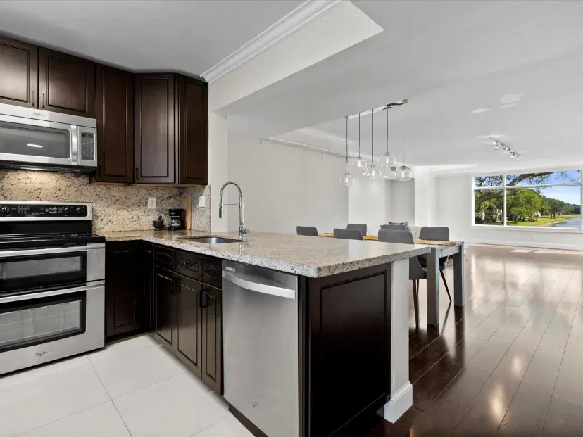 Picture of 4134 S Carambola Cir H206, Coconut Creek FL 33066