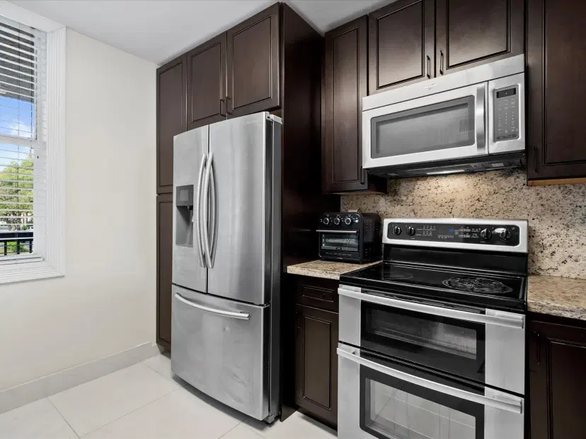 Picture of 4134 S Carambola Cir H206, Coconut Creek FL 33066