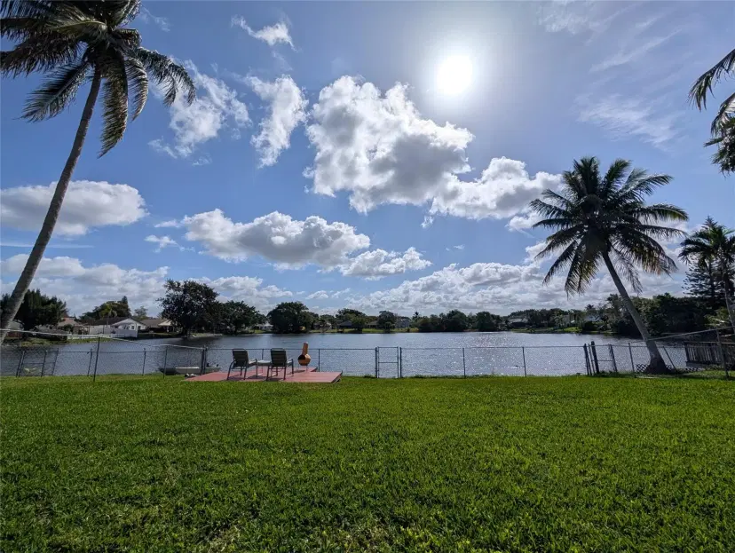 Picture of 1630 SW 129Th Way, Davie FL 33325