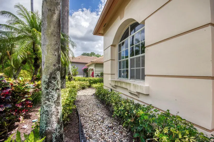 Picture of 10364 Osprey Trace, West Palm Beach FL 33412