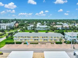 Picture of 473 12Th Ave S B8, Naples, FL 34102