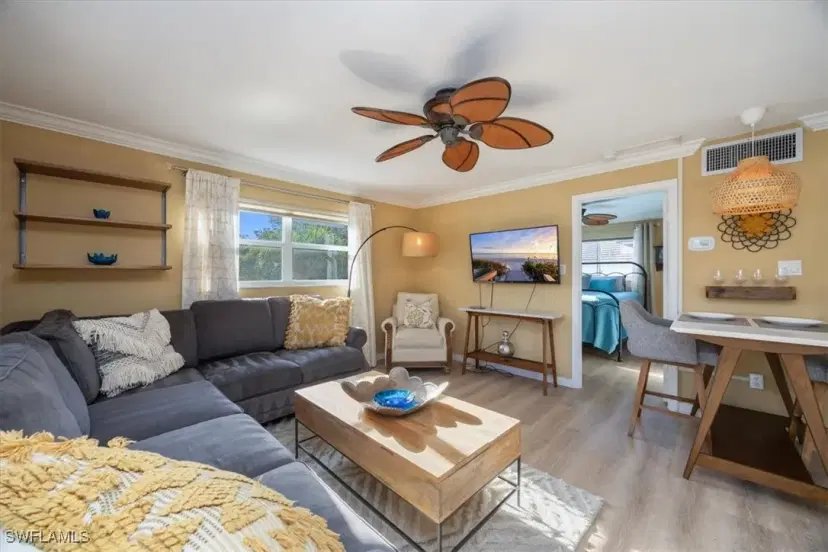 Picture of 780 10Th Ave S 24, Naples FL 34102