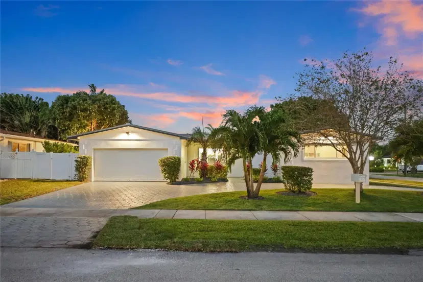 Picture of 20921 NE 24Th Ave, Miami FL 33180