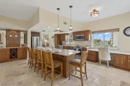 Picture of 4361 Bay Beach Ln 224, Fort Myers Beach, FL 33931