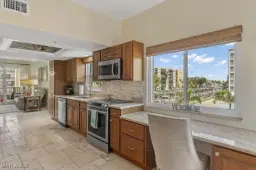 Picture of 4361 Bay Beach Ln 224, Fort Myers Beach, FL 33931
