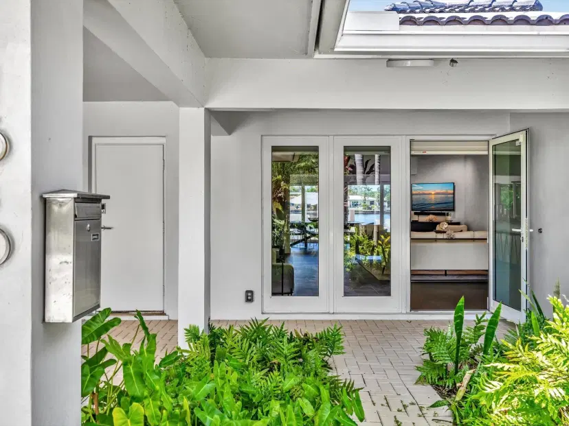 Picture of 1640 NE 43Rd St, Oakland Park FL 33334