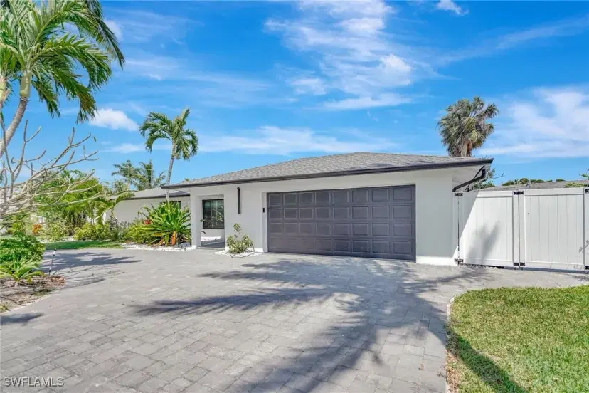Picture of 501 Keenan Ave, Fort Myers FL 33919
