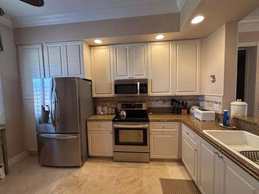 Picture of 27 Harbour Isle Drive W Ph-4, Fort Pierce FL 34949