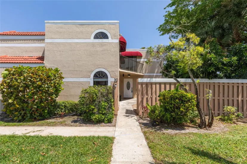 Picture of 3975 Village Dr D, Delray Beach FL 33445