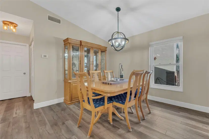 Picture of 555 Abingdon Way, Davie FL 33325