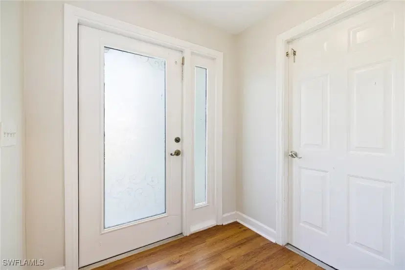 Picture of 6081 Waterway Bay Dr, Fort Myers FL 33908