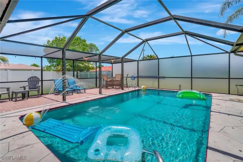 Picture of 2216 SE 8Th Ter, Cape Coral FL 33990