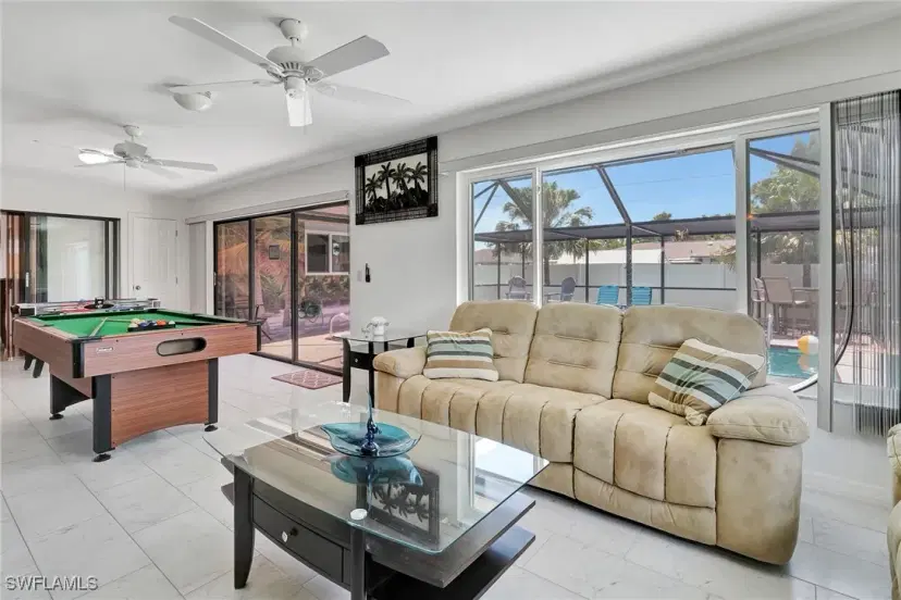 Picture of 2216 SE 8Th Ter, Cape Coral FL 33990