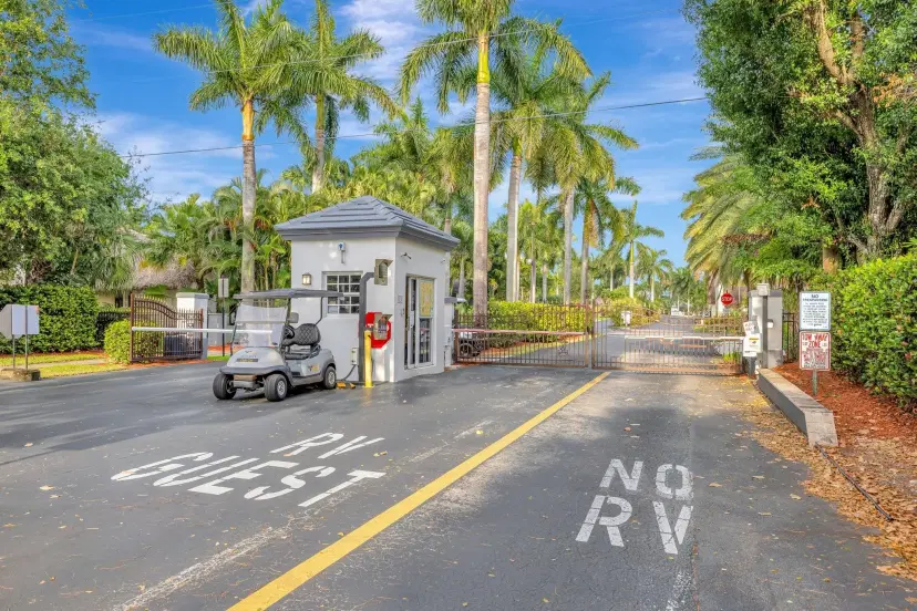 Picture of 510 S Cortez Dr, Pompano Beach FL 33068