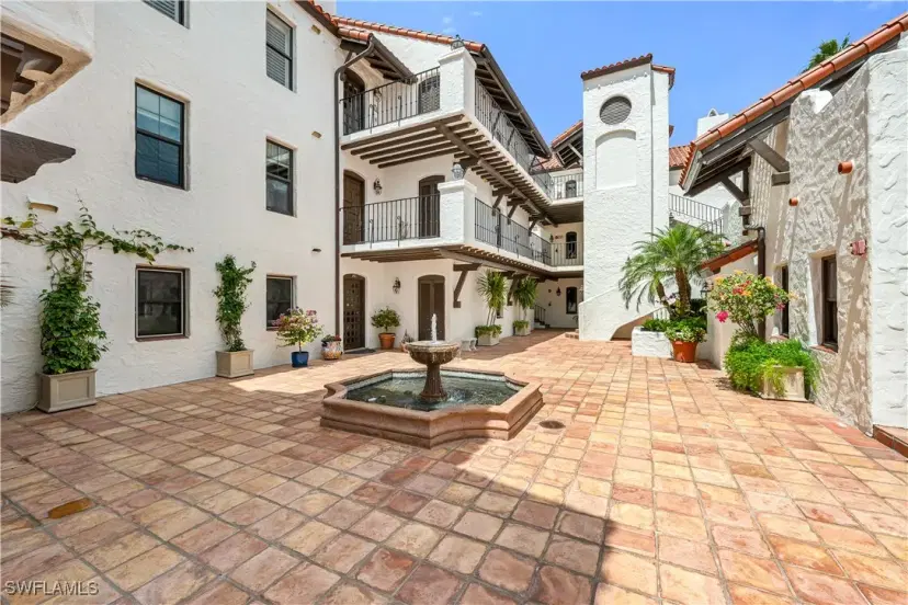 Picture of 5850 Pelican Bay Blvd A3, Naples FL 34108