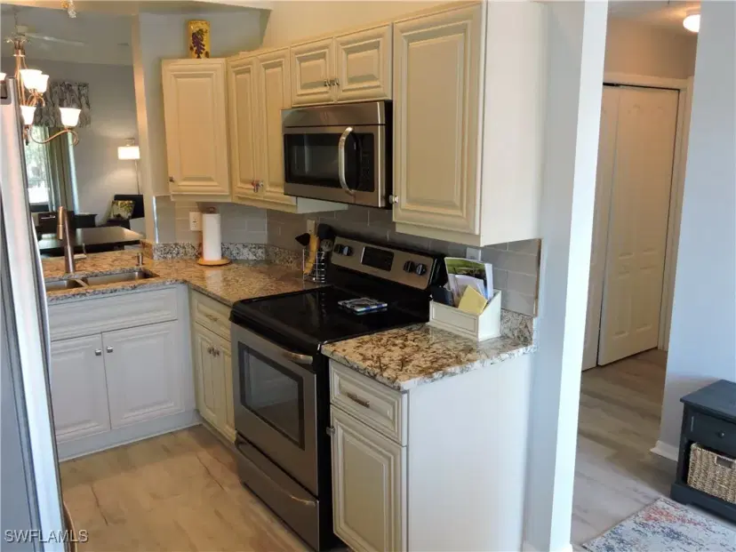 Picture of 2915 Cypress Trace Cir 204, Naples FL 34119