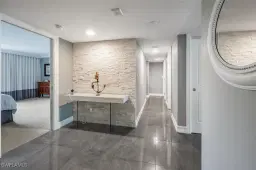 Picture of 2381 Gulf Shore Blvd N 503, Naples, FL 34103
