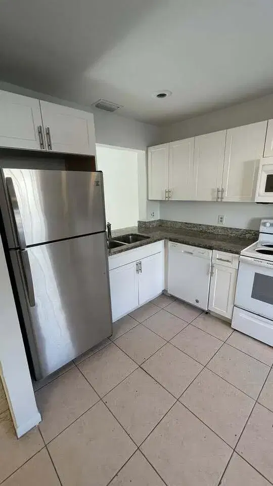 Picture of 5057 Breckenridge Place 18, West Palm Beach FL 33417
