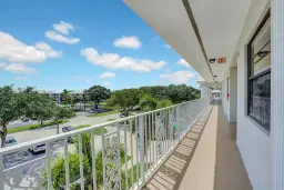 Picture of 6097 Balboa Circle 406, Boca Raton, FL 33433