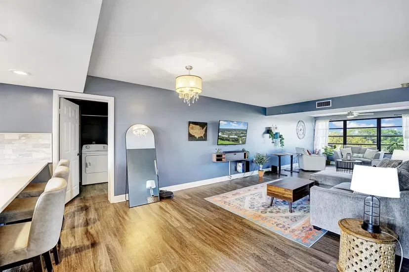 Picture of 6097 Balboa Circle 406, Boca Raton FL 33433