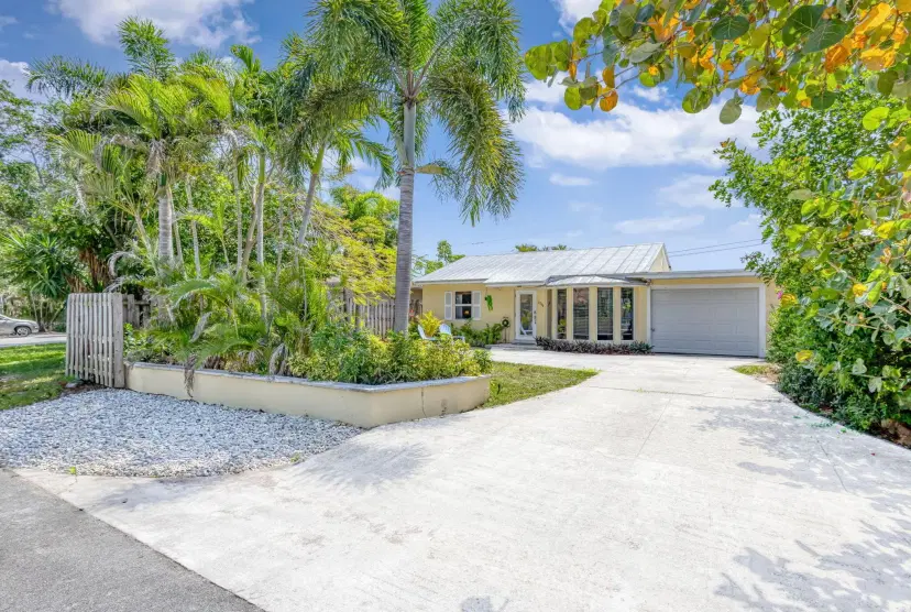 Picture of 1940 Doffer Lane, North Palm Beach FL 33408