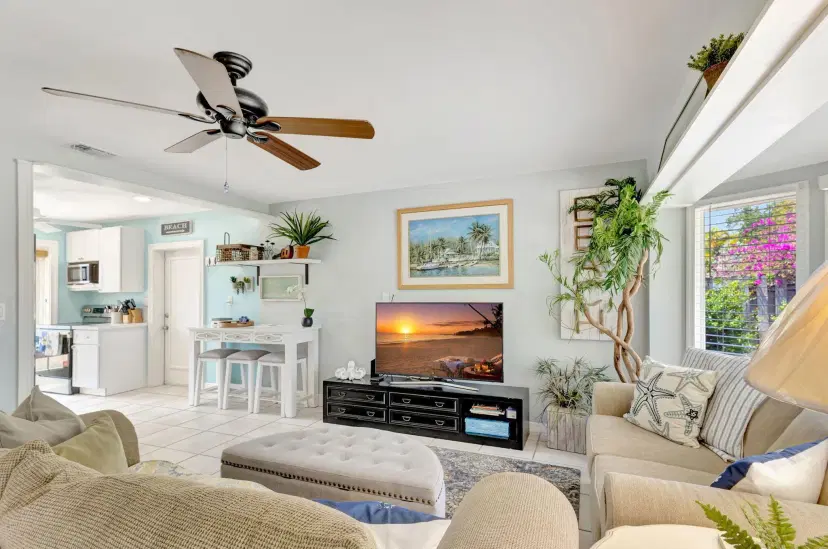 Picture of 1940 Doffer Lane, North Palm Beach FL 33408