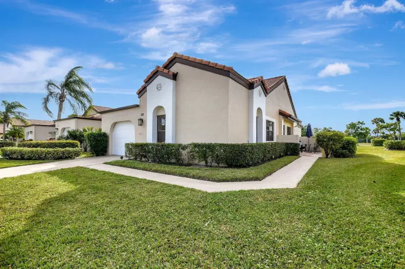 Picture of 8326 Mooring Circle, Boynton Beach FL 33472