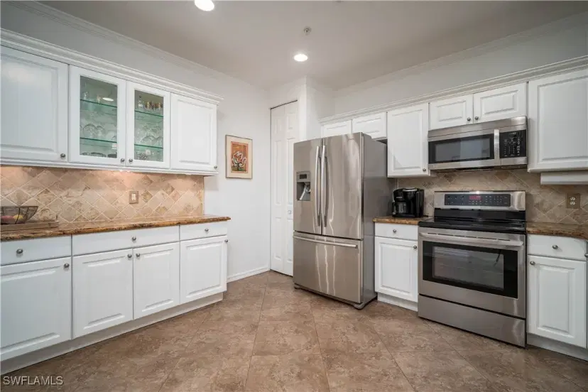 Picture of 973 Hingham Way 103, Naples FL 34104