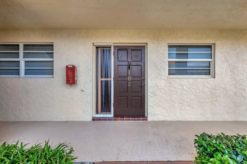 Picture of 21 Yacht Club Drive 102, North Palm Beach FL 33408