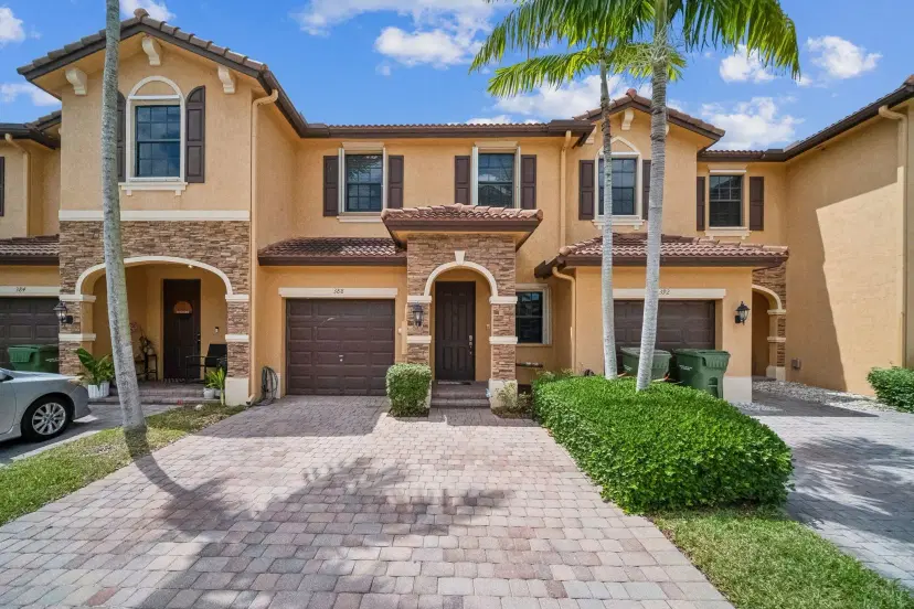 Picture of 388 NE 37Th Ter 388, Homestead FL 33033
