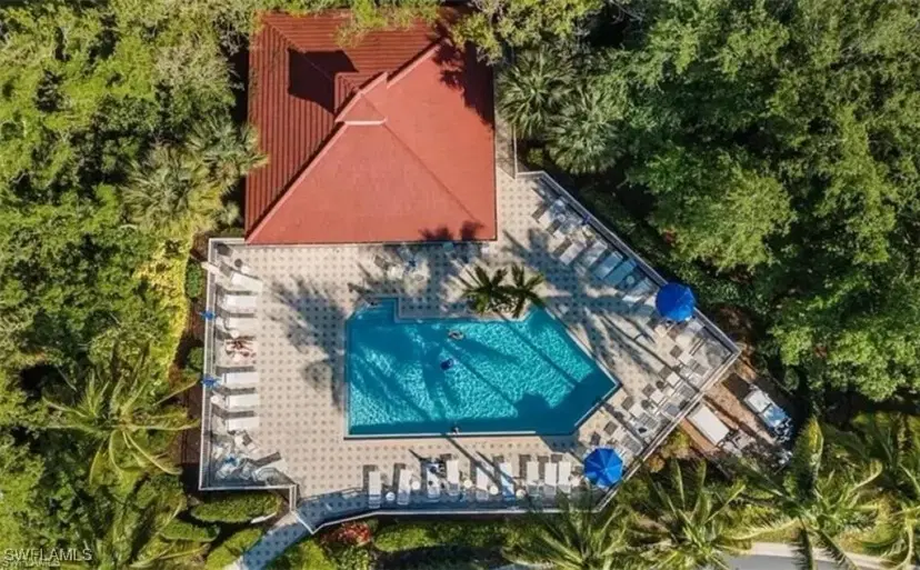 Picture of 760 Tarpon Cove Dr 101, Naples FL 34110