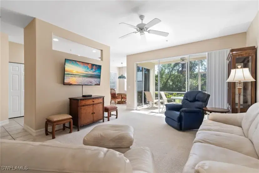 Picture of 760 Tarpon Cove Dr 101, Naples FL 34110