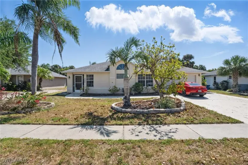 Picture of 13720 Willow Bridge Dr, North Fort Myers FL 33903