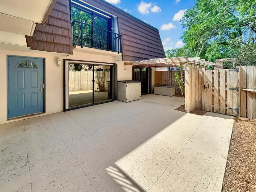 Picture of 405 4Th Lane, Palm Beach Gardens FL 33418