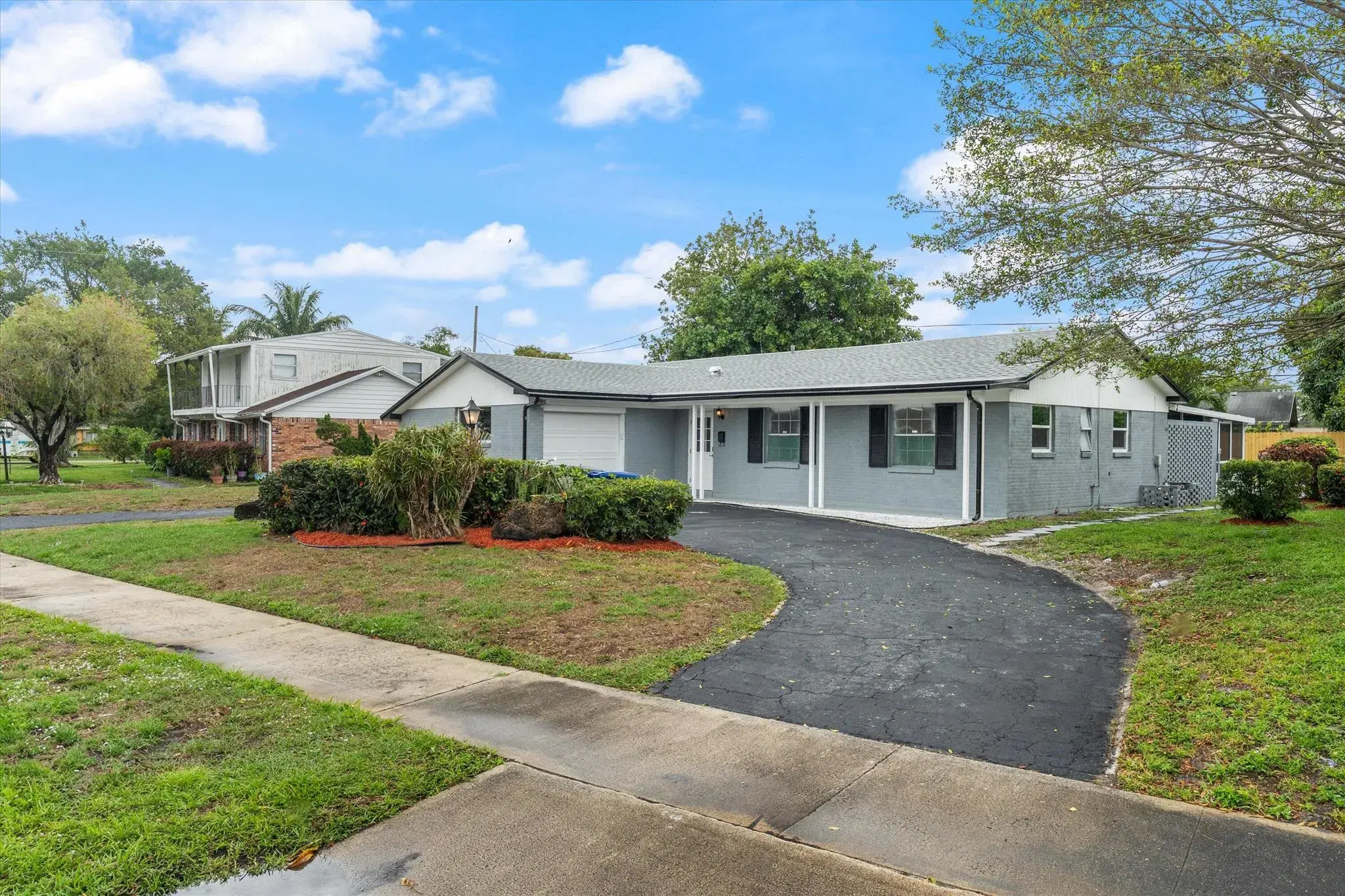 Picture of 914 Orange Drive, Lake Park, FL 33403