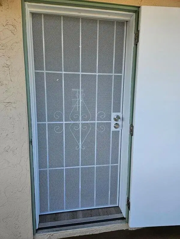 Picture of 300 Village Green Circle S 206, Palm Springs FL 33461