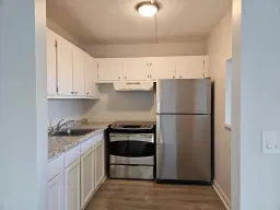 Picture of 300 Village Green Circle S 206, Palm Springs, FL 33461