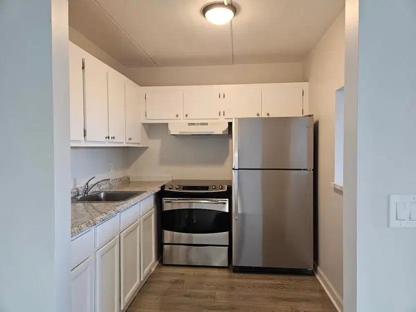 Picture of 300 Village Green Circle S 206, Palm Springs FL 33461